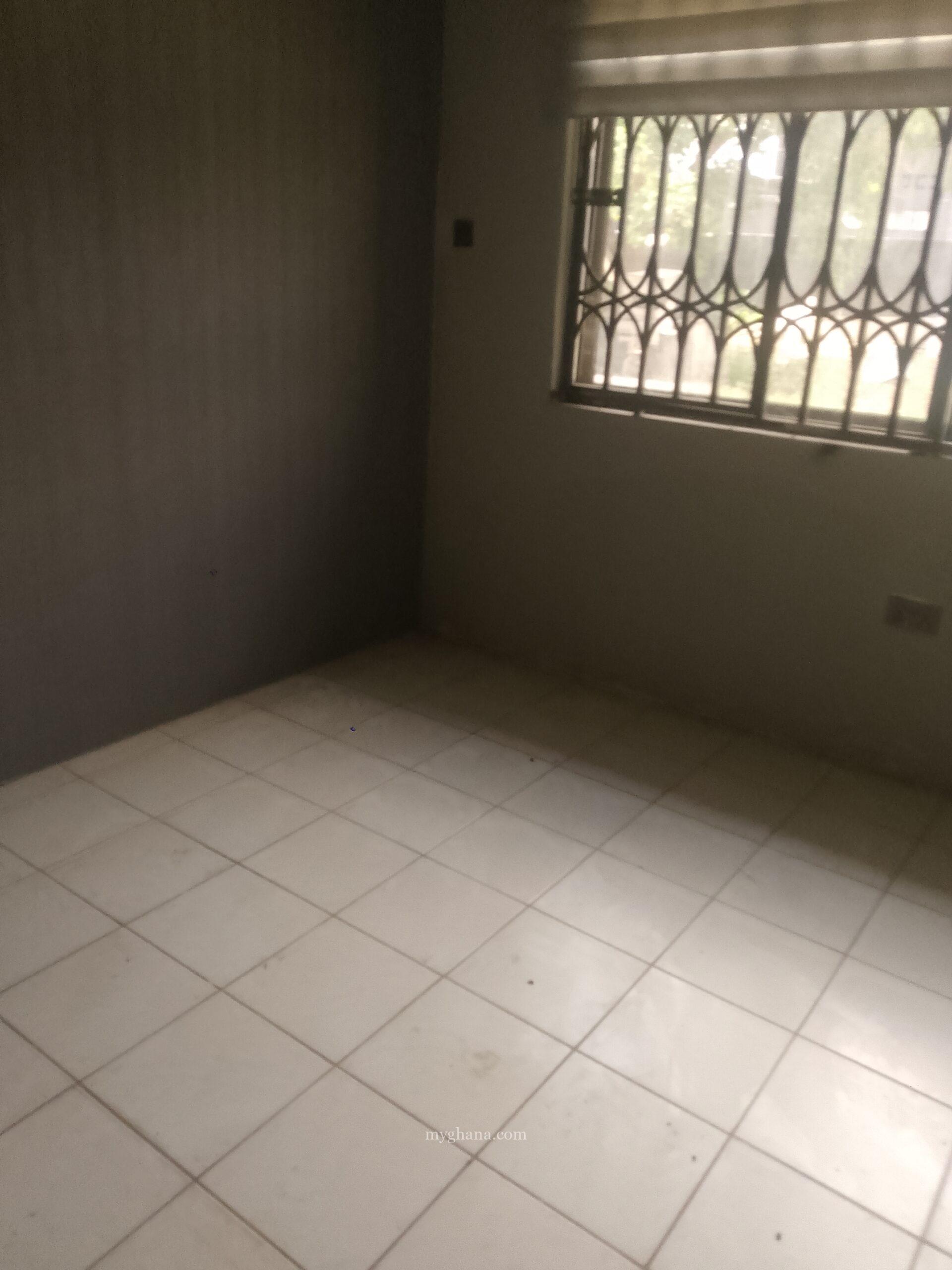 3 bedrooms house for rent at Achimota