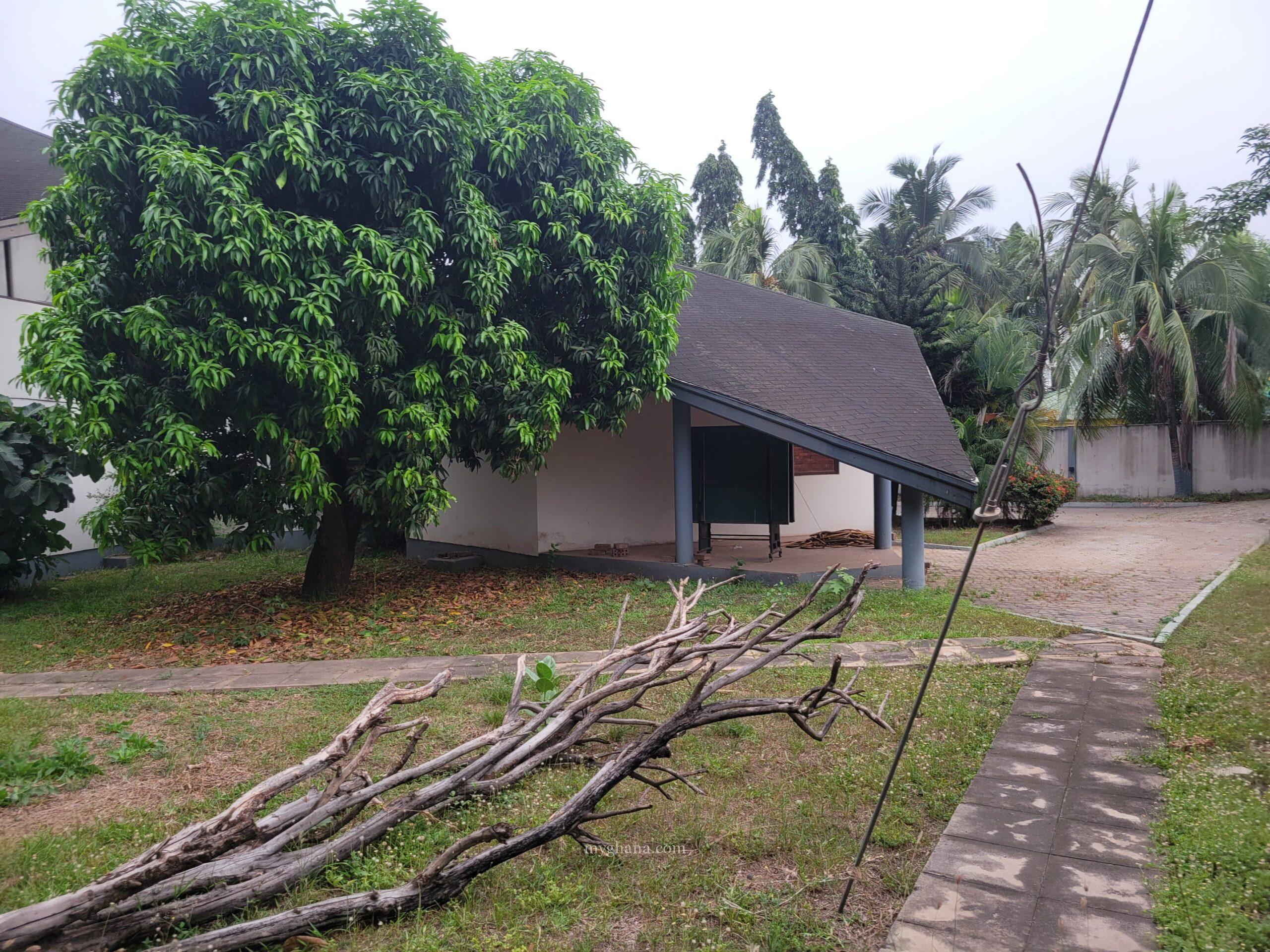 9 Bedroom Mansion for Sale