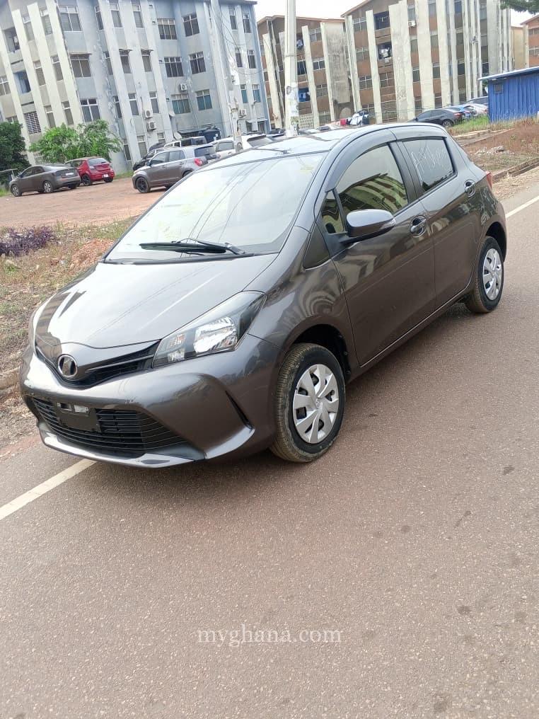 Toyota Vitz 2016