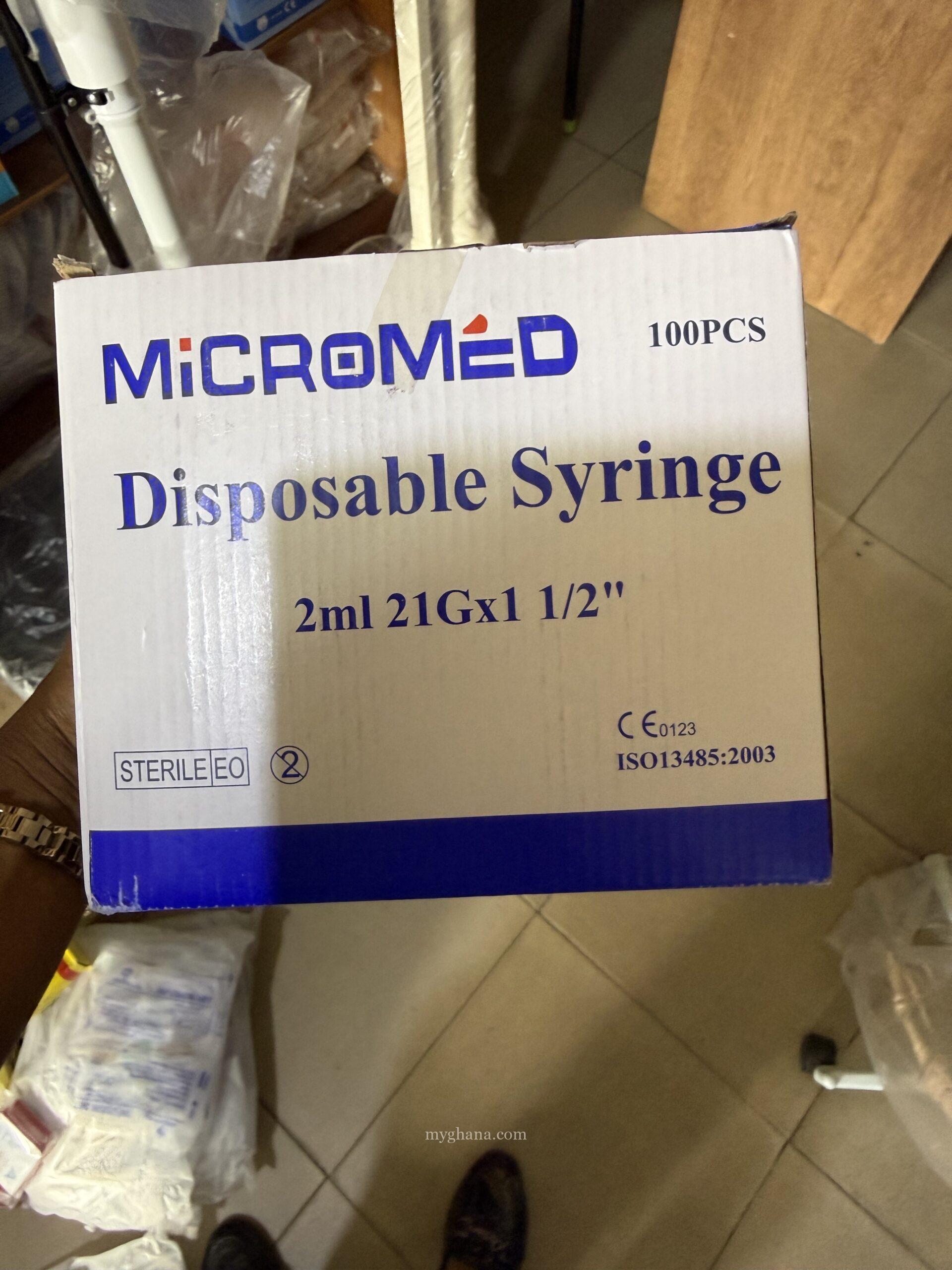 Disposable syringe