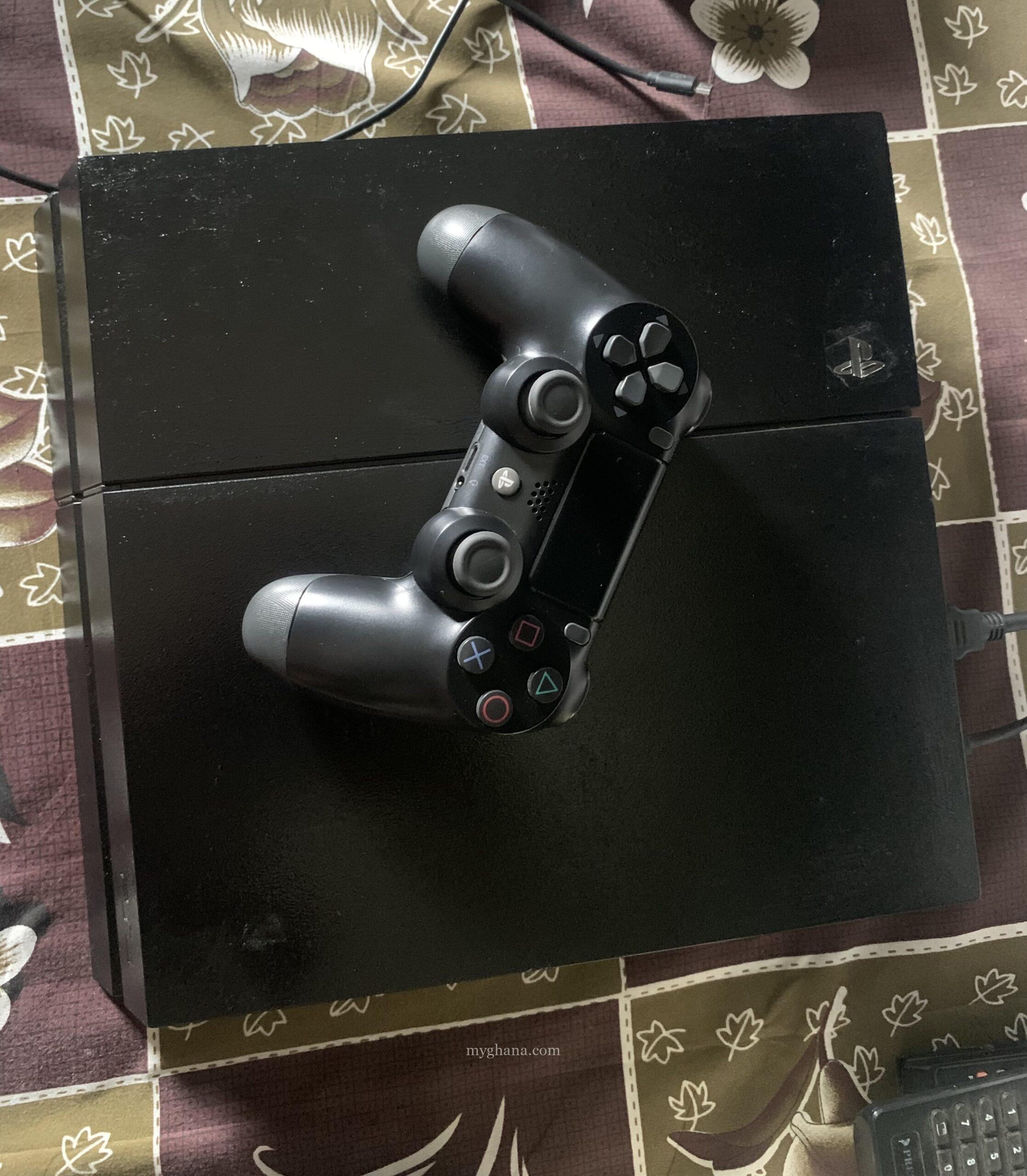 PS4 standard 1TB with 11 games