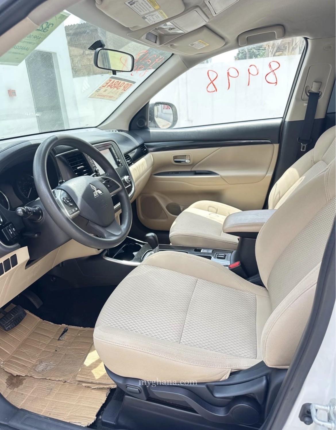 2020 MITSUBISHI OUTLANDER