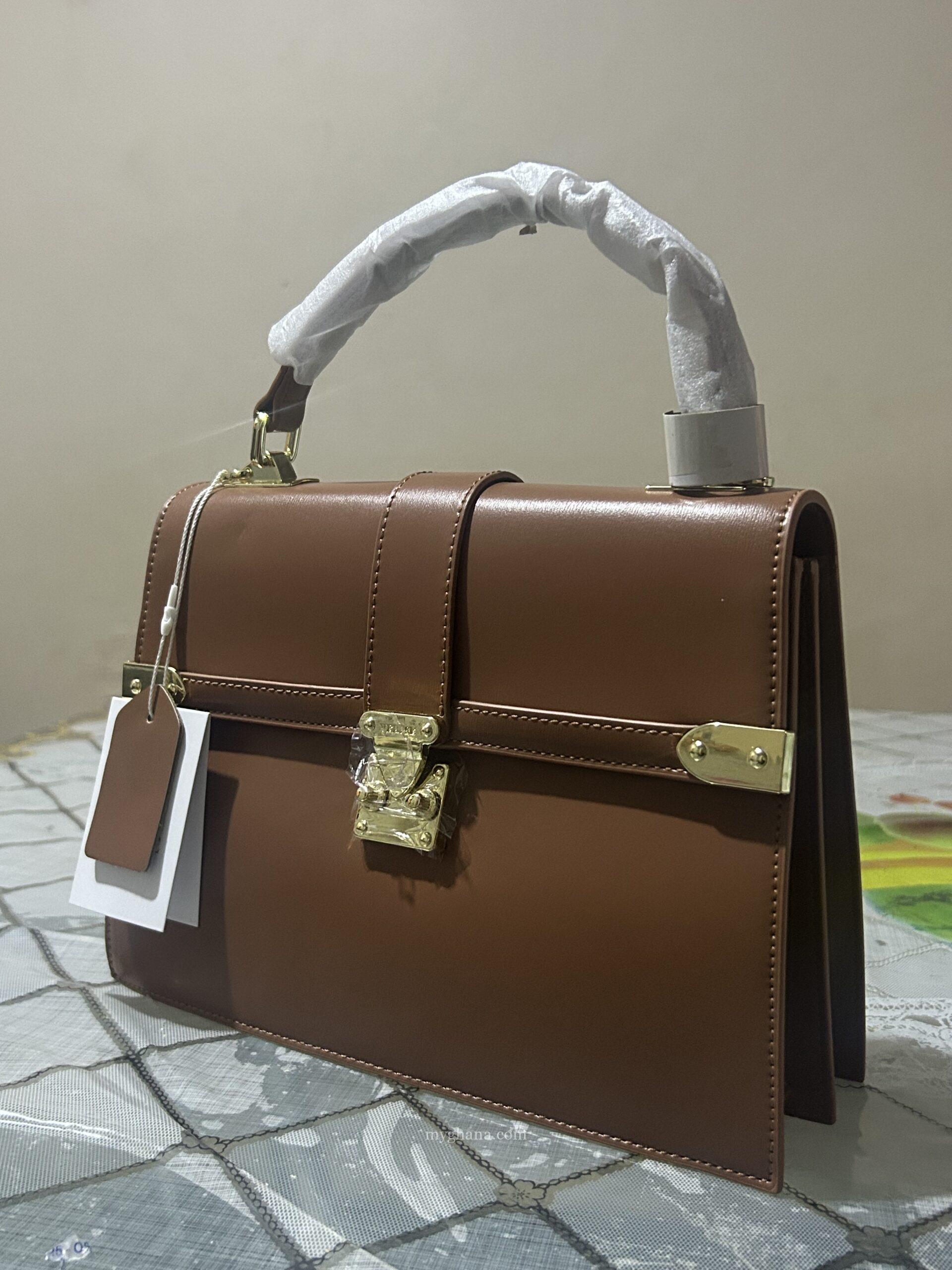 Ladies hand bag