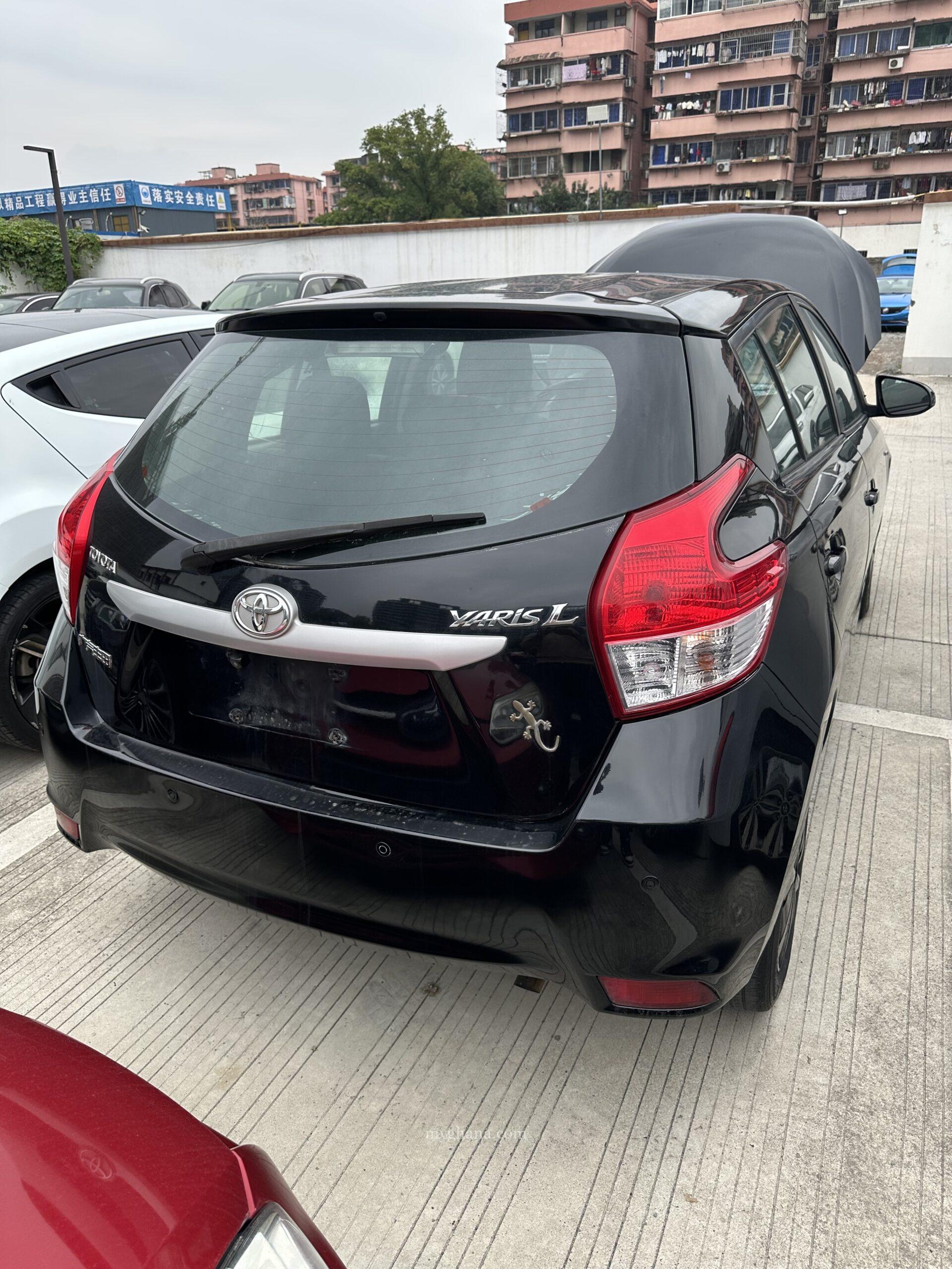 2016 Toyota Yaris L ( very Clean and just cleared )