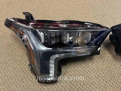 Toyota tundra 2023 headlights