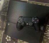 PS4 standard 1TB with 11 games