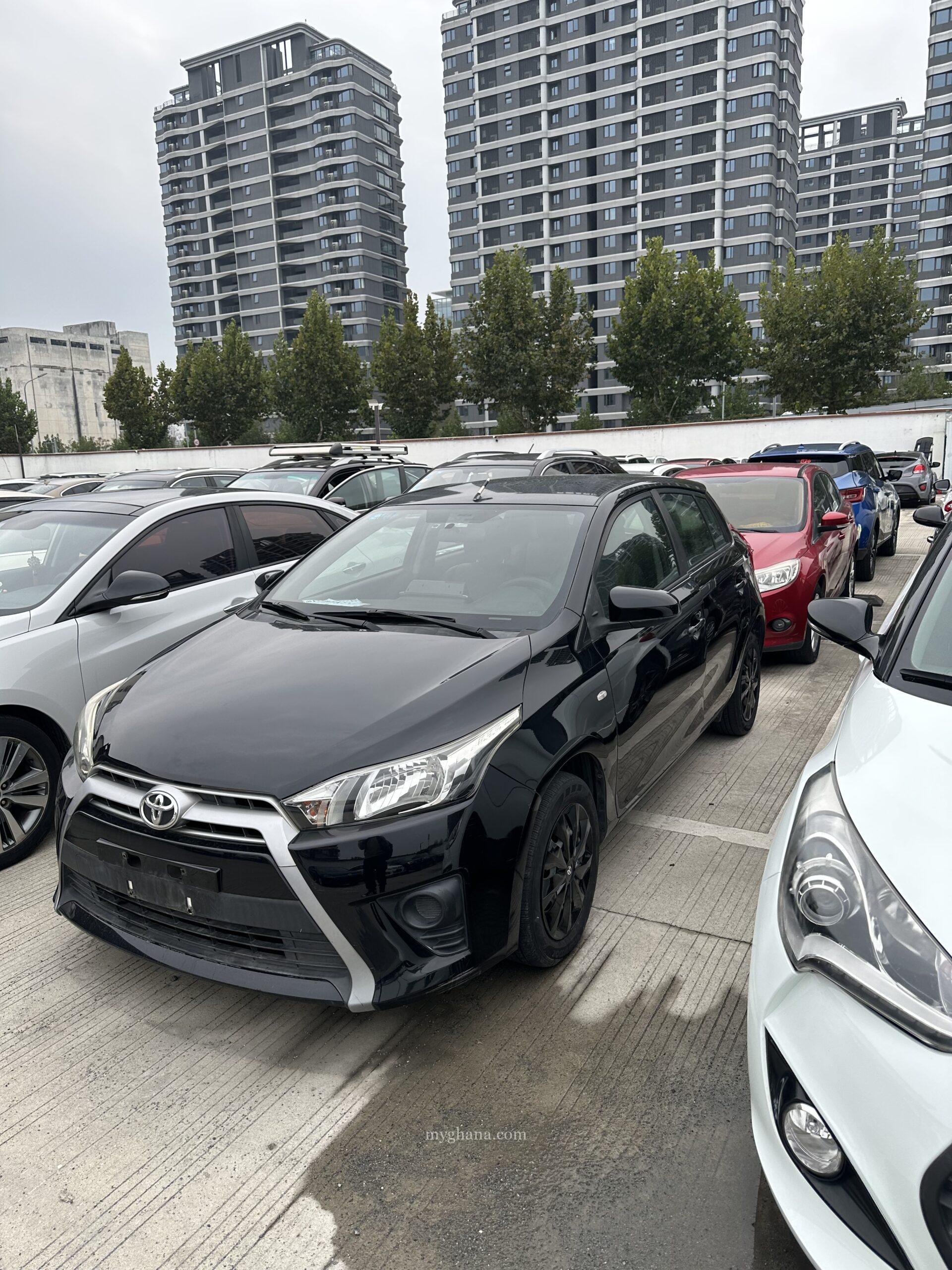2016 Toyota Yaris L ( very Clean and just cleared )