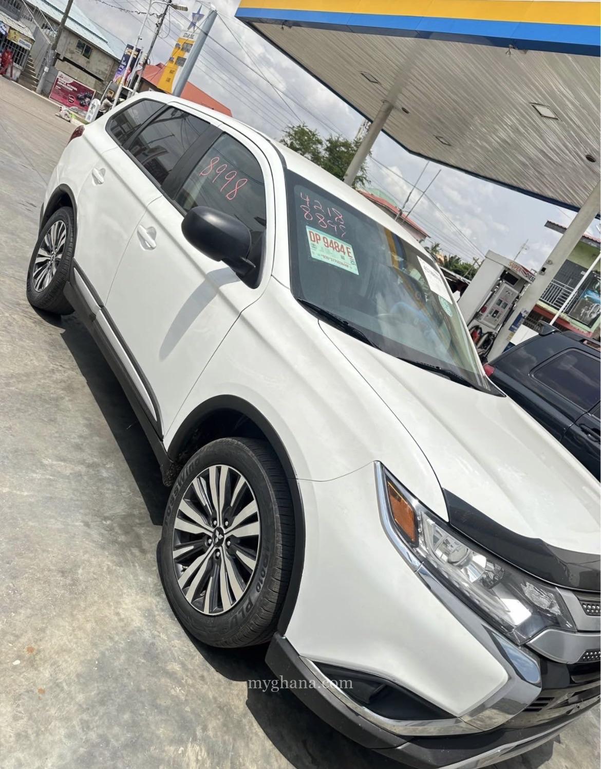 2020 MITSUBISHI OUTLANDER