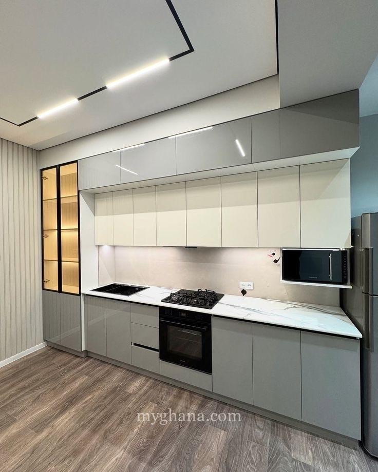 Kitchen cabinet