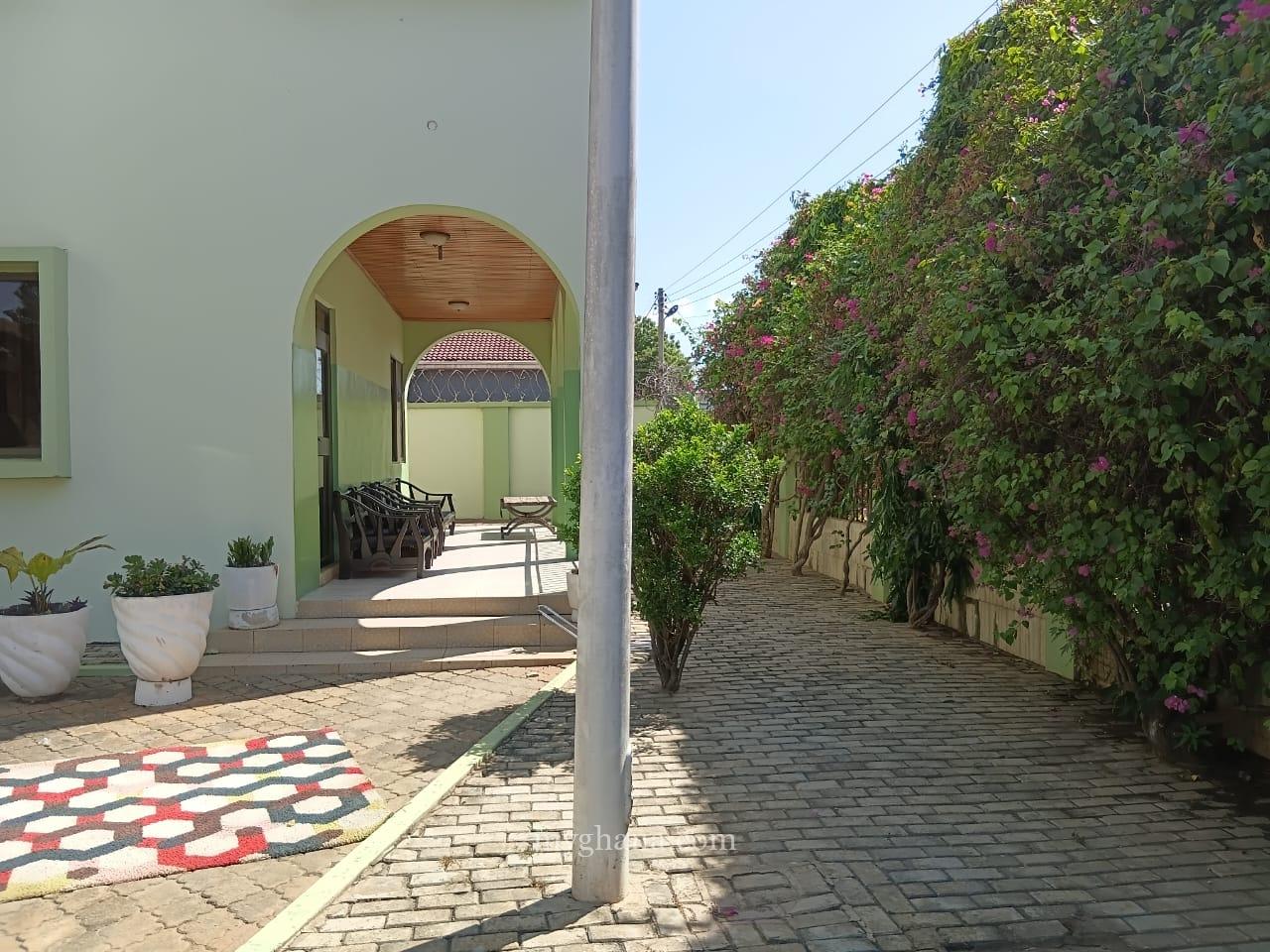 Seven bedroom house for sale at Adjiringanor, East Legon – Accra