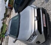 Toyota Rav 4-XLE Premium