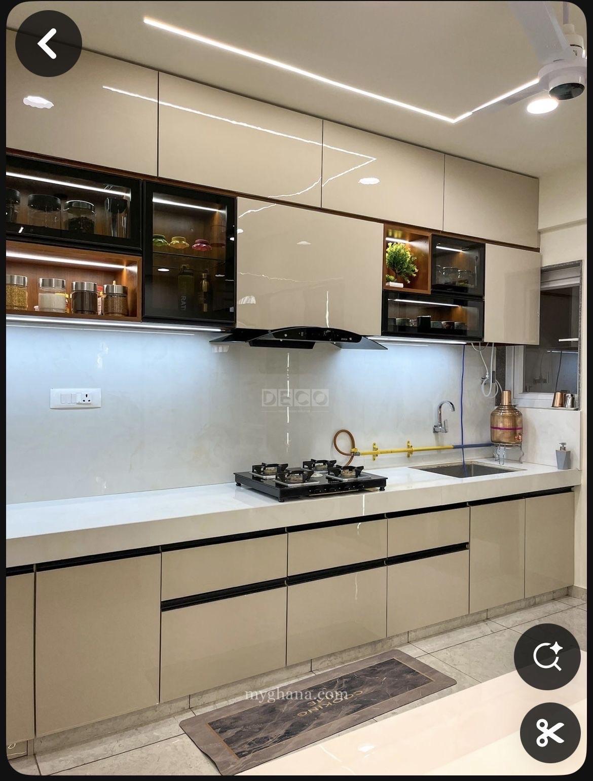 Kitchen cabinet