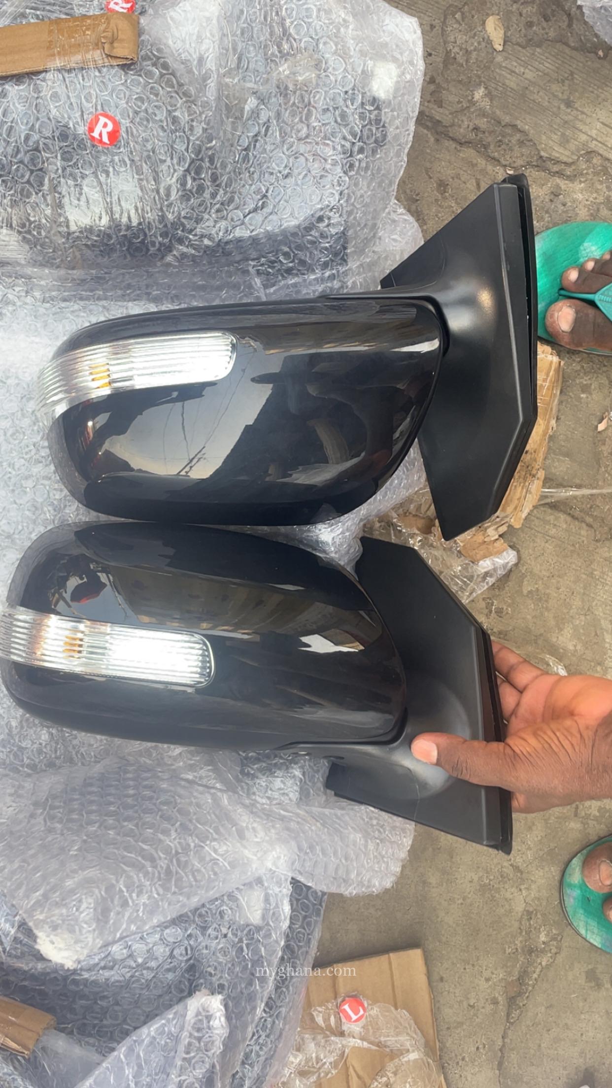 Side mirrors for various cars