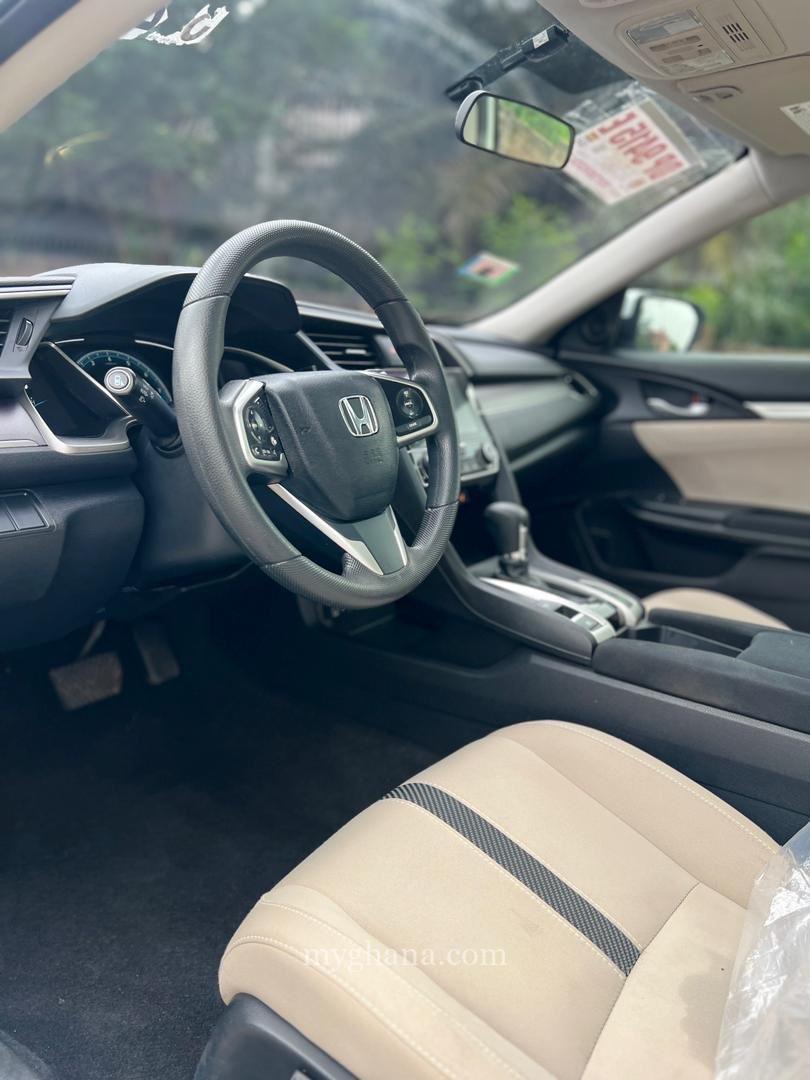 Honda civic 2017 model