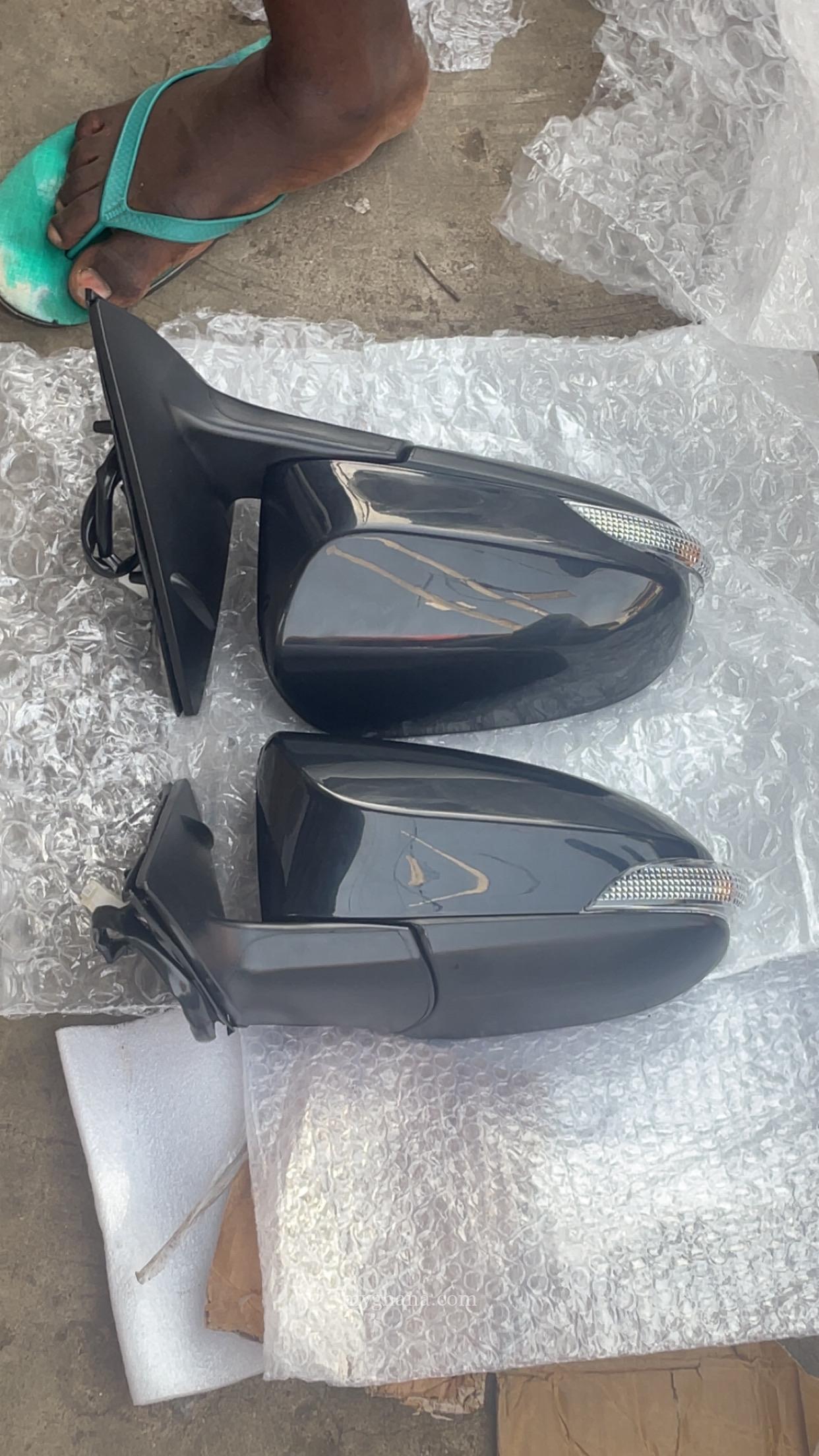 Side mirrors for various cars