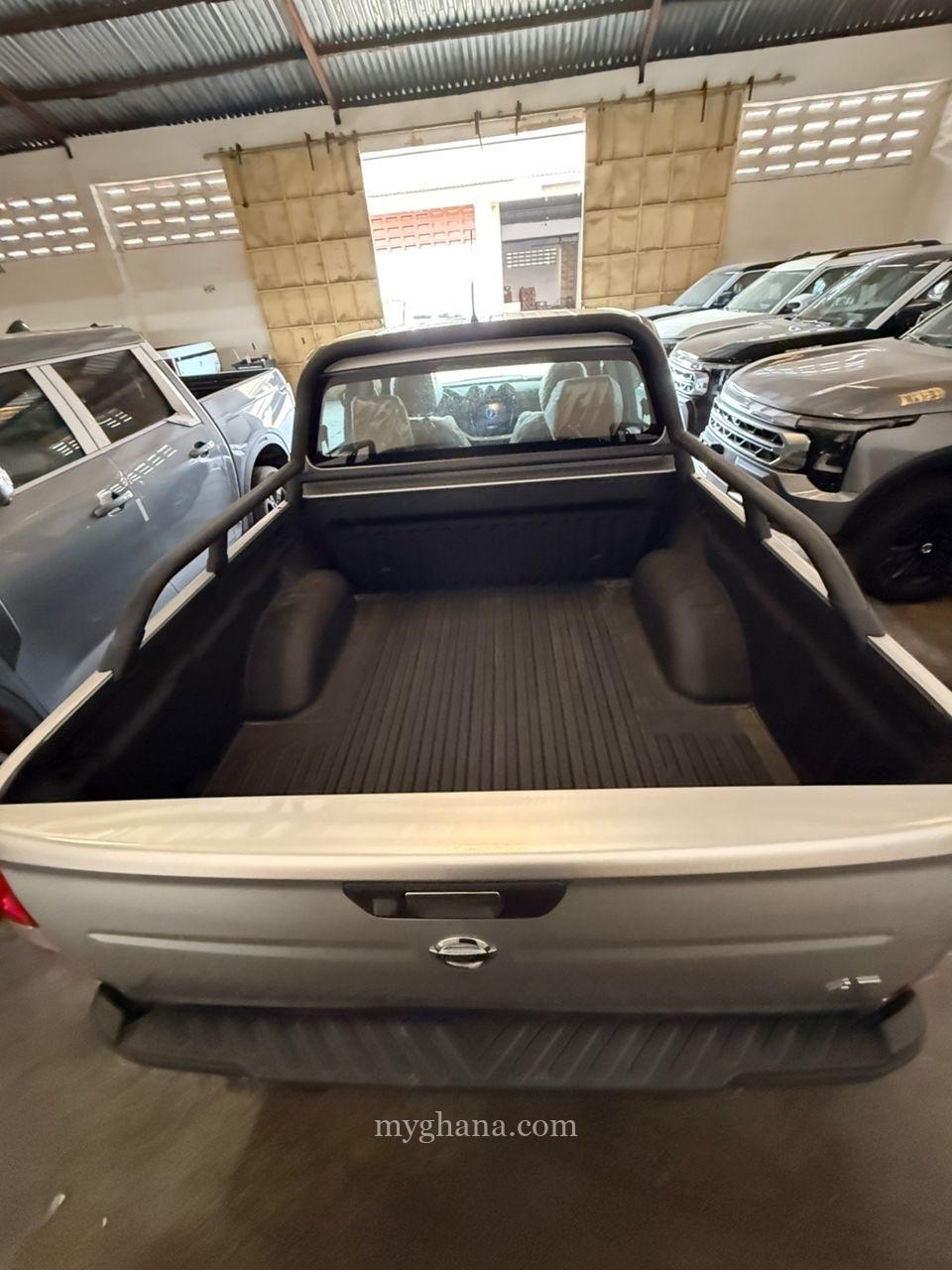 Brand new Nissan rich 6
