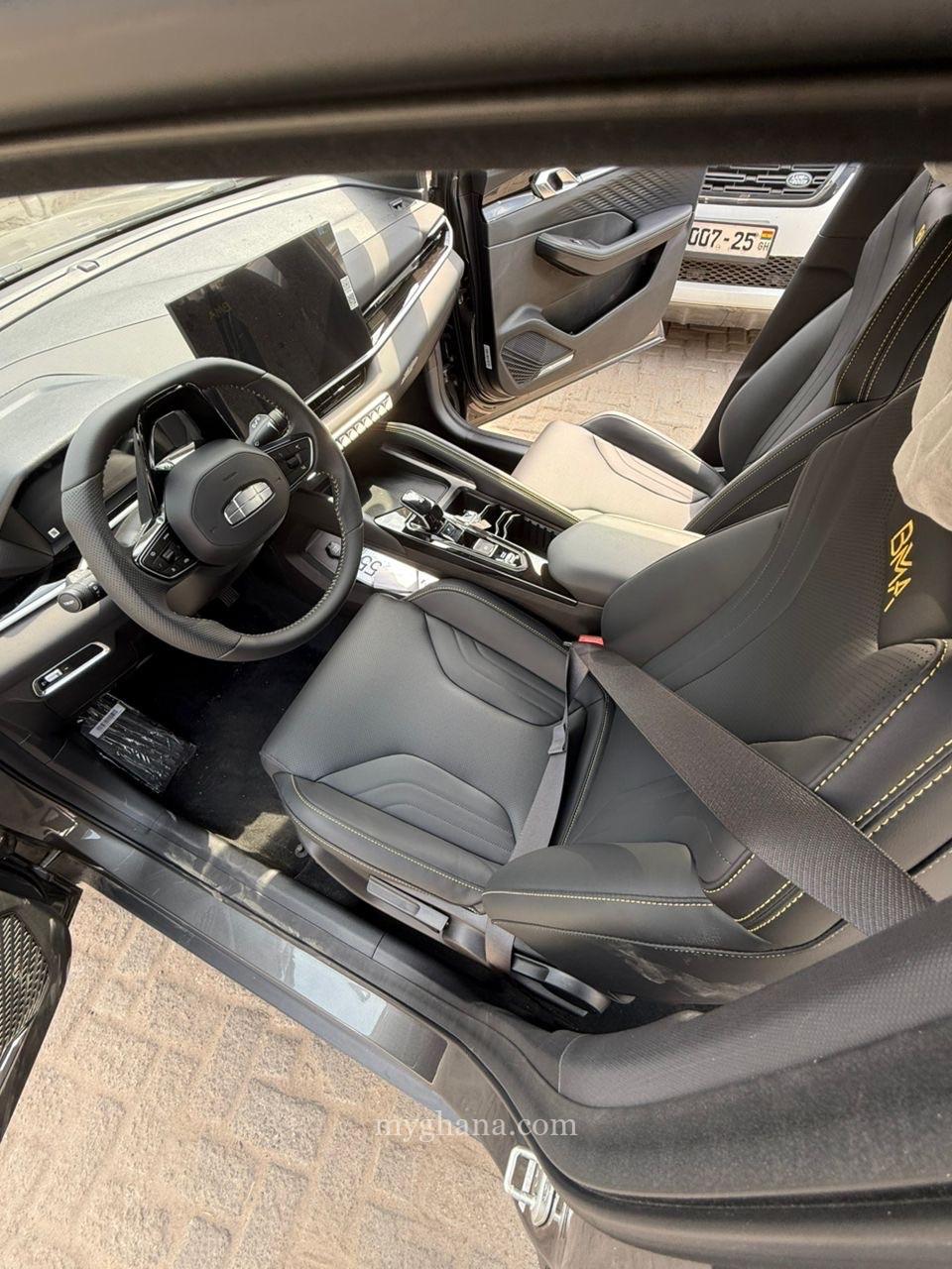 Geely coolray