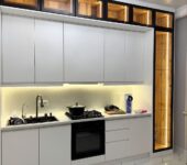 Kitchen cabinet