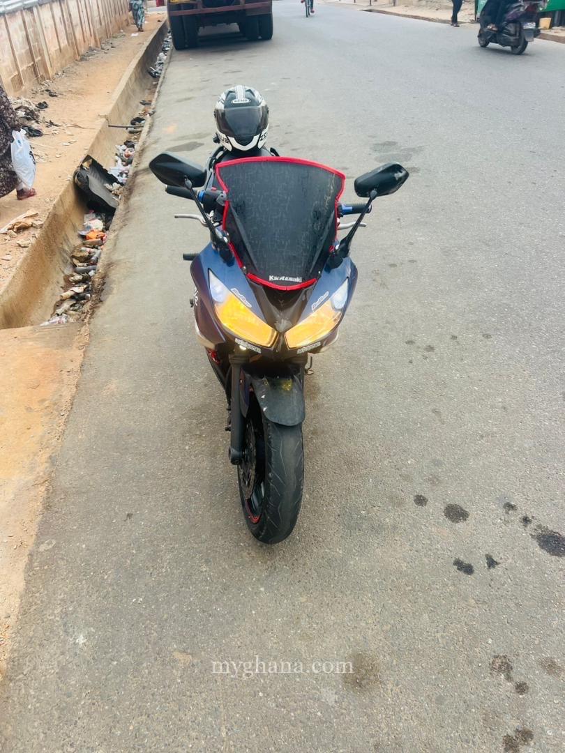 Kawasaki ninja ER400r 2012 model