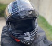 Motorcycle helmet