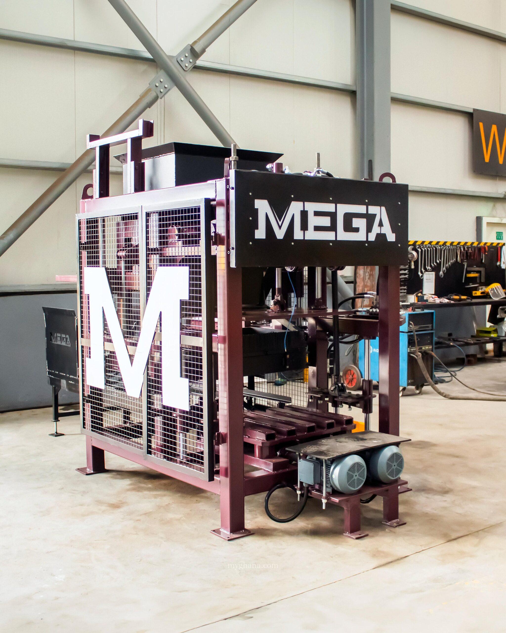 CONCRETE BLOCK AND PAVING BLOCK MACH