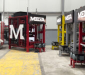 CONCRETE BLOCK AND PAVING BLOCK MACH