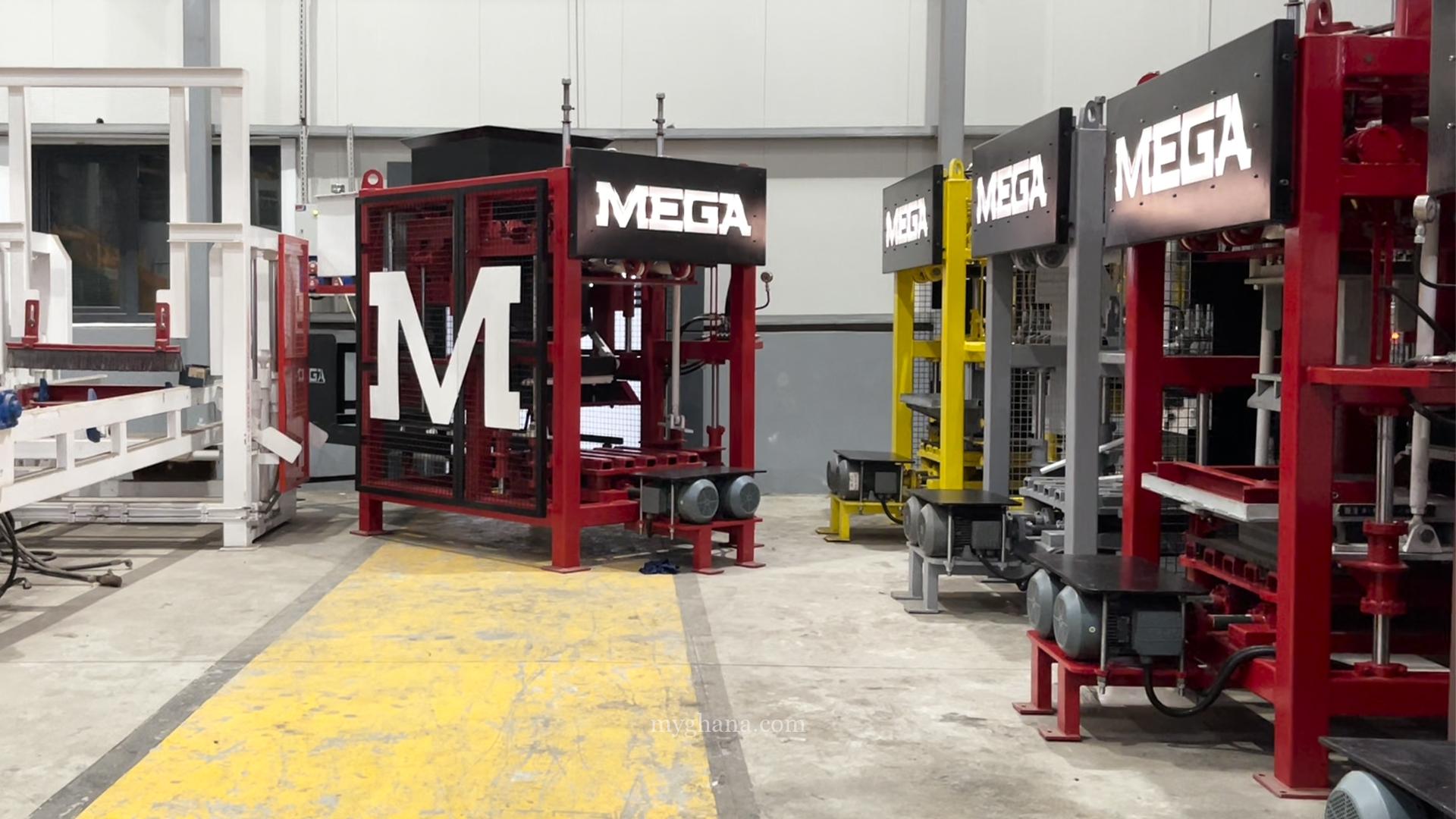 CONCRETE BLOCK AND PAVING BLOCK MACH