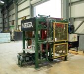 CONCRETE BLOCK AND PAVING BLOCK MACH