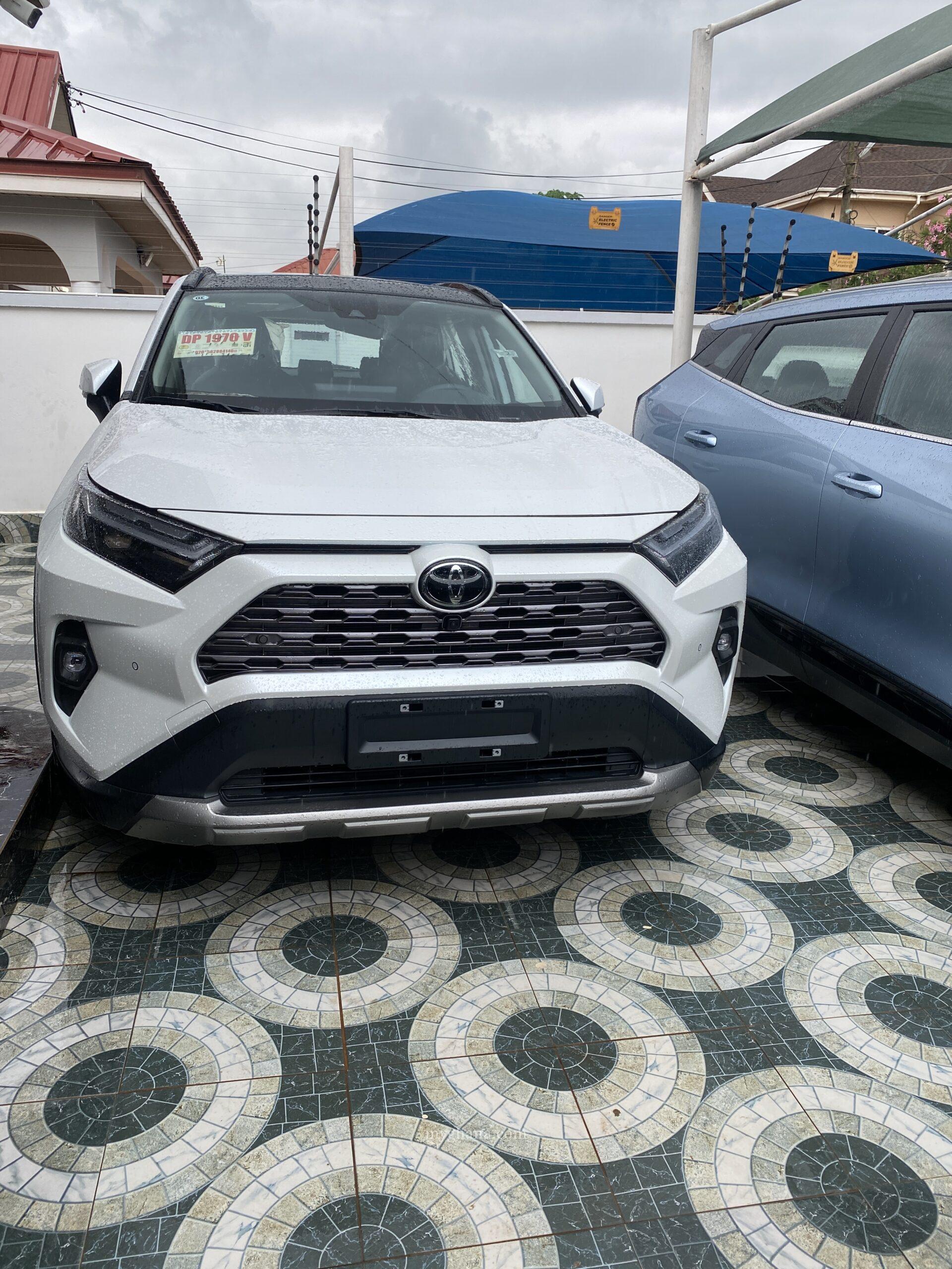 Toyota RAV 4 2025