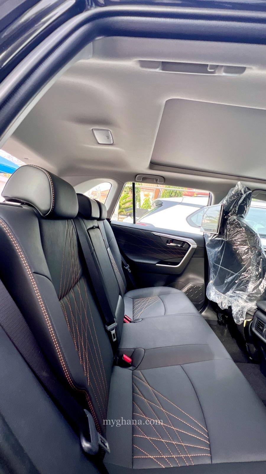 Toyota RAV 4 2025