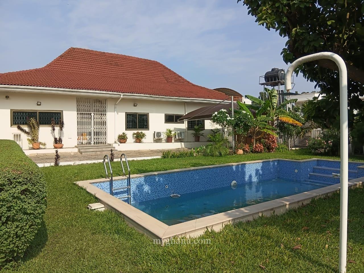 Three bedroom house with a pool and garden to let at East Legon, Accra