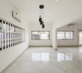 Three bedroom house with a pool and garden to let at East Legon, Accra