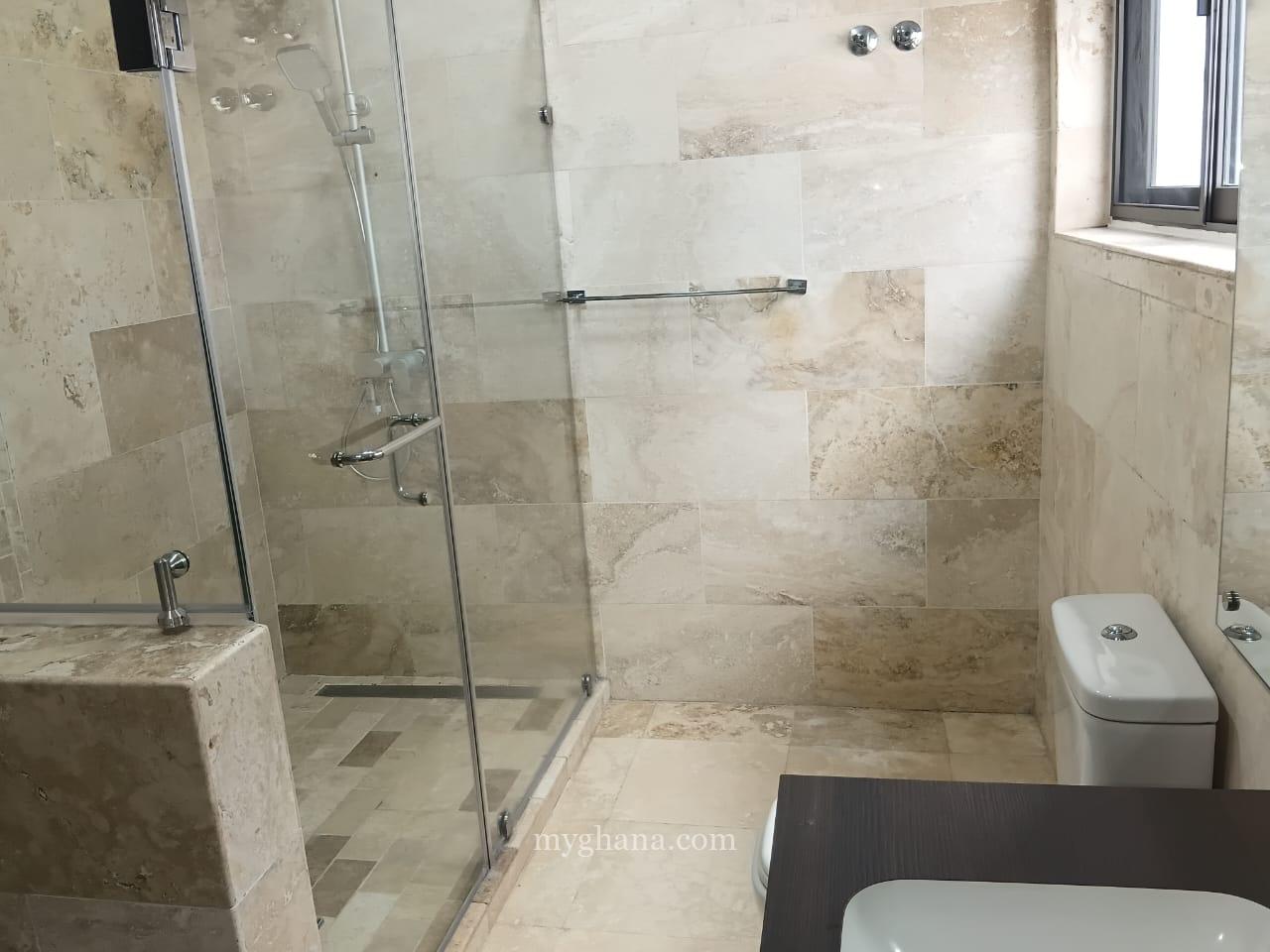 4 bedroom townhouse to let at Cantonments near the US Embassy, Accra