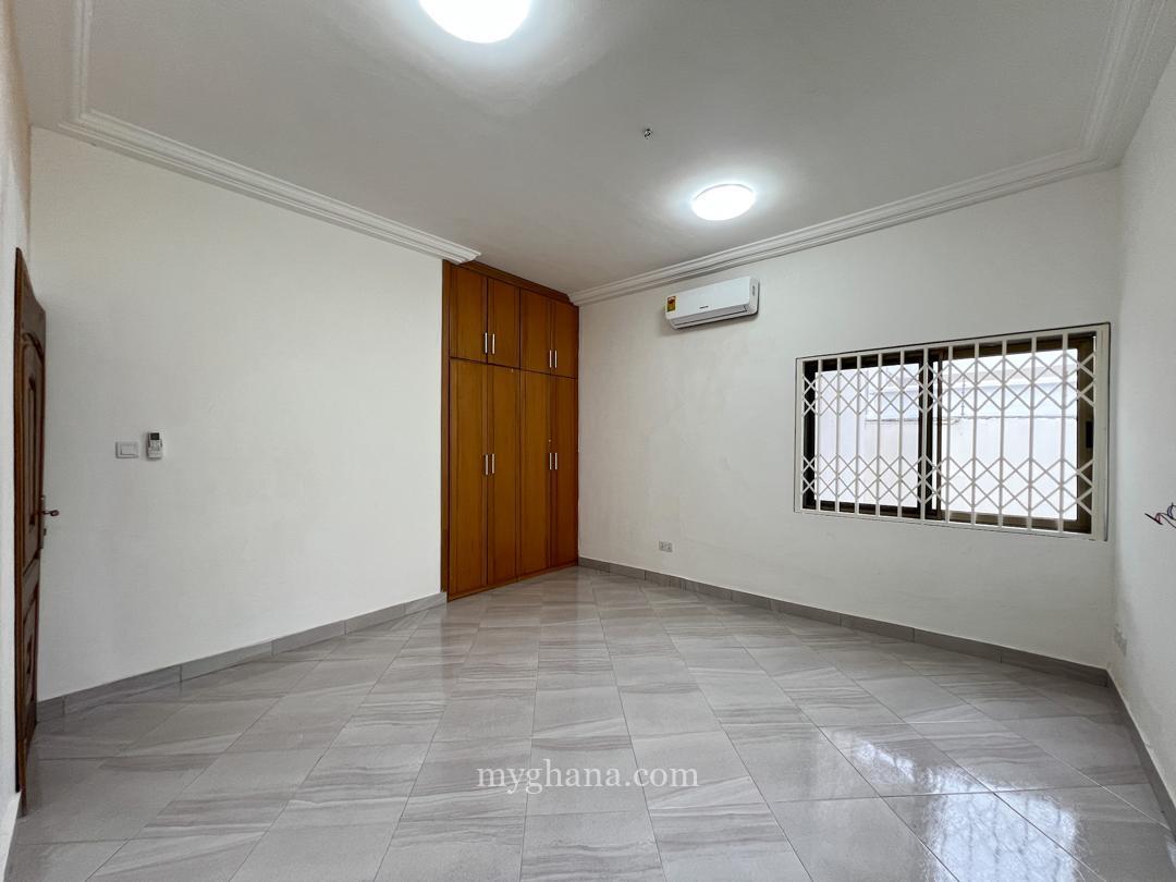 Three bedroom house with a pool and garden to let at East Legon, Accra