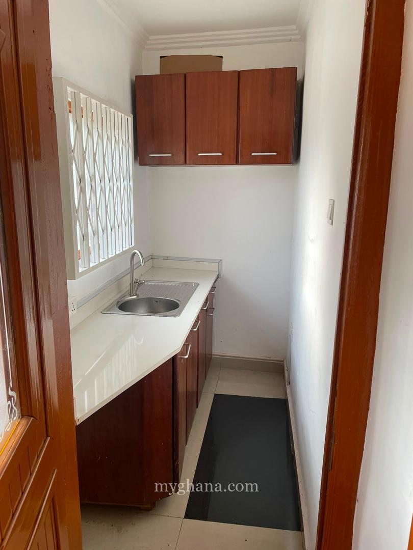 Three bedroom house with a pool and garden to let at East Legon, Accra