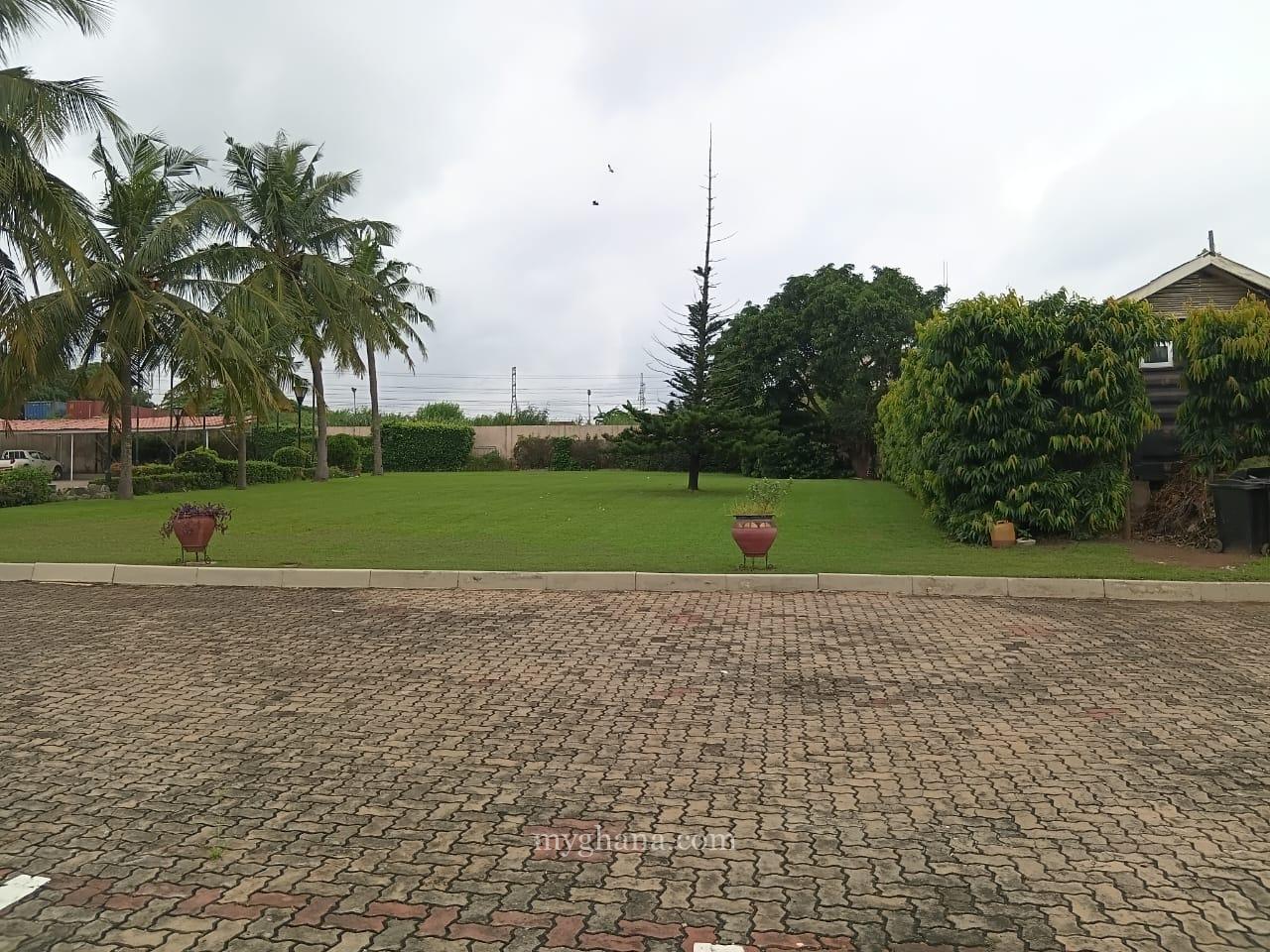 Office Building to let at Shiashie near Gulf House, Accra