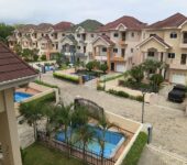 5 bedroom townhouse to let at Cantonments near GIS, Accra