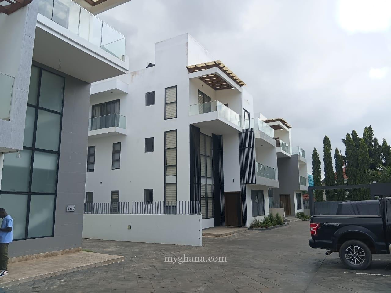 Furnished 4 bed townhouse to let at Cantonments near the US Embassy, Accra