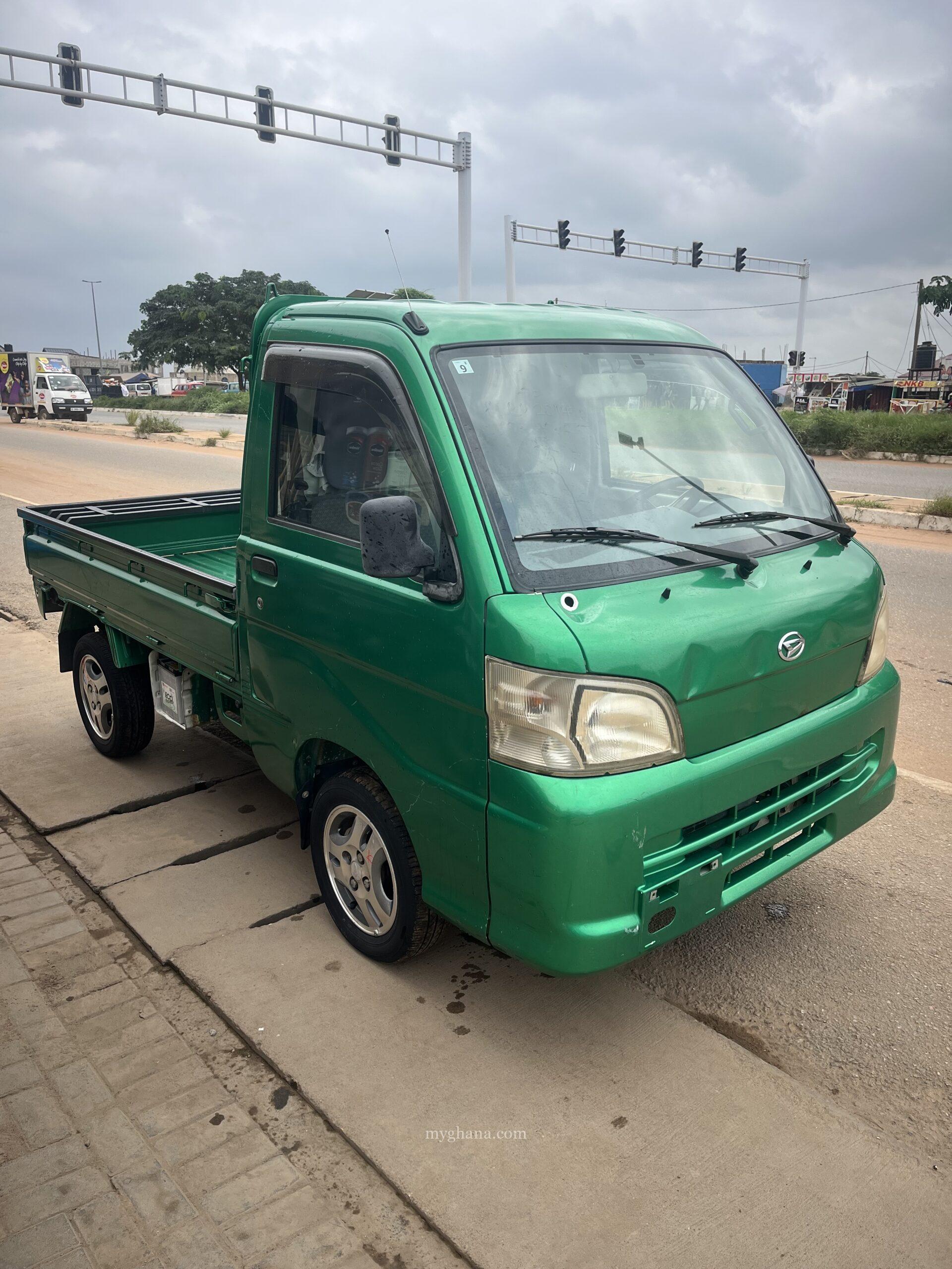 Daihastu Hijet call 0535860370