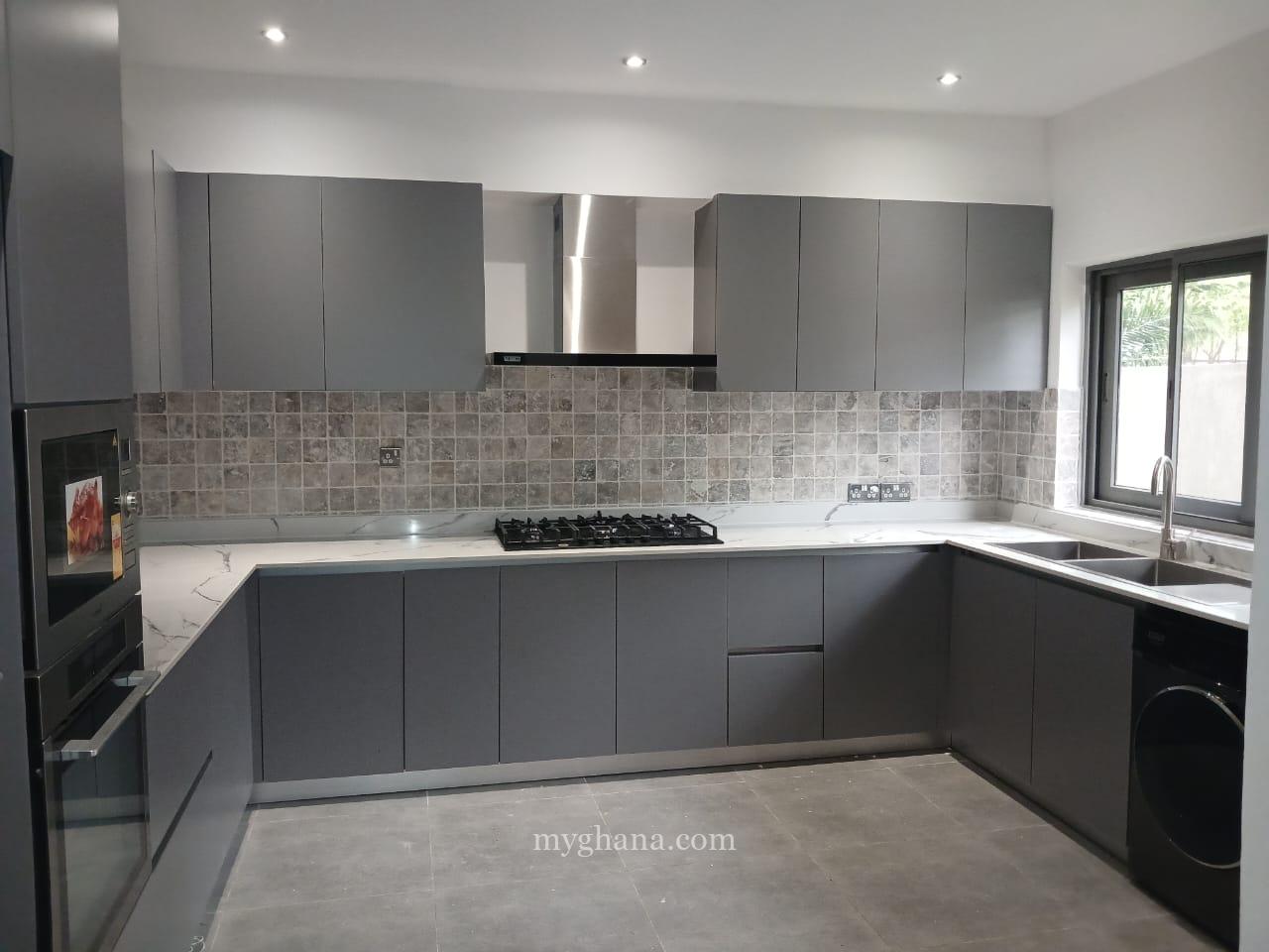 4 bed townhouse to let at Cantonments near the Fiesta Residence, Accra