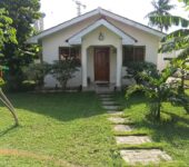 Three bedroom house with a pool and garden to let at East Legon, Accra