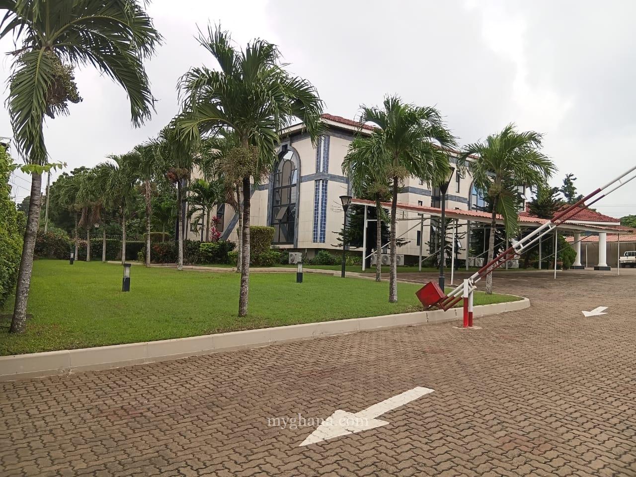 Office Building to let at Shiashie near Gulf House, Accra