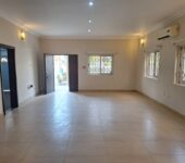 5 bedroom townhouse to let at Cantonments near GIS, Accra