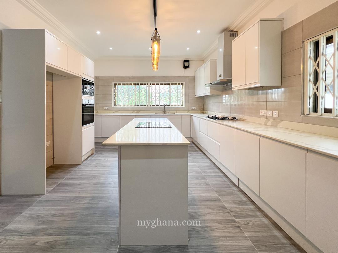 Three bedroom house with a pool and garden to let at East Legon, Accra