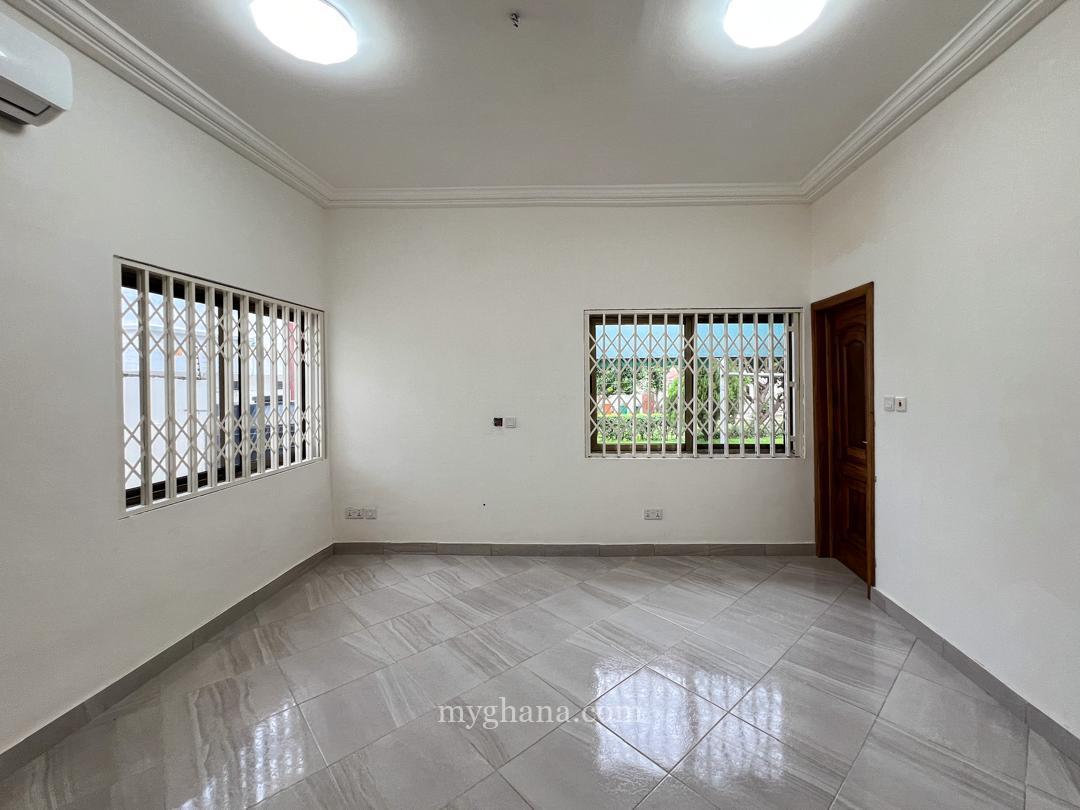 Three bedroom house with a pool and garden to let at East Legon, Accra