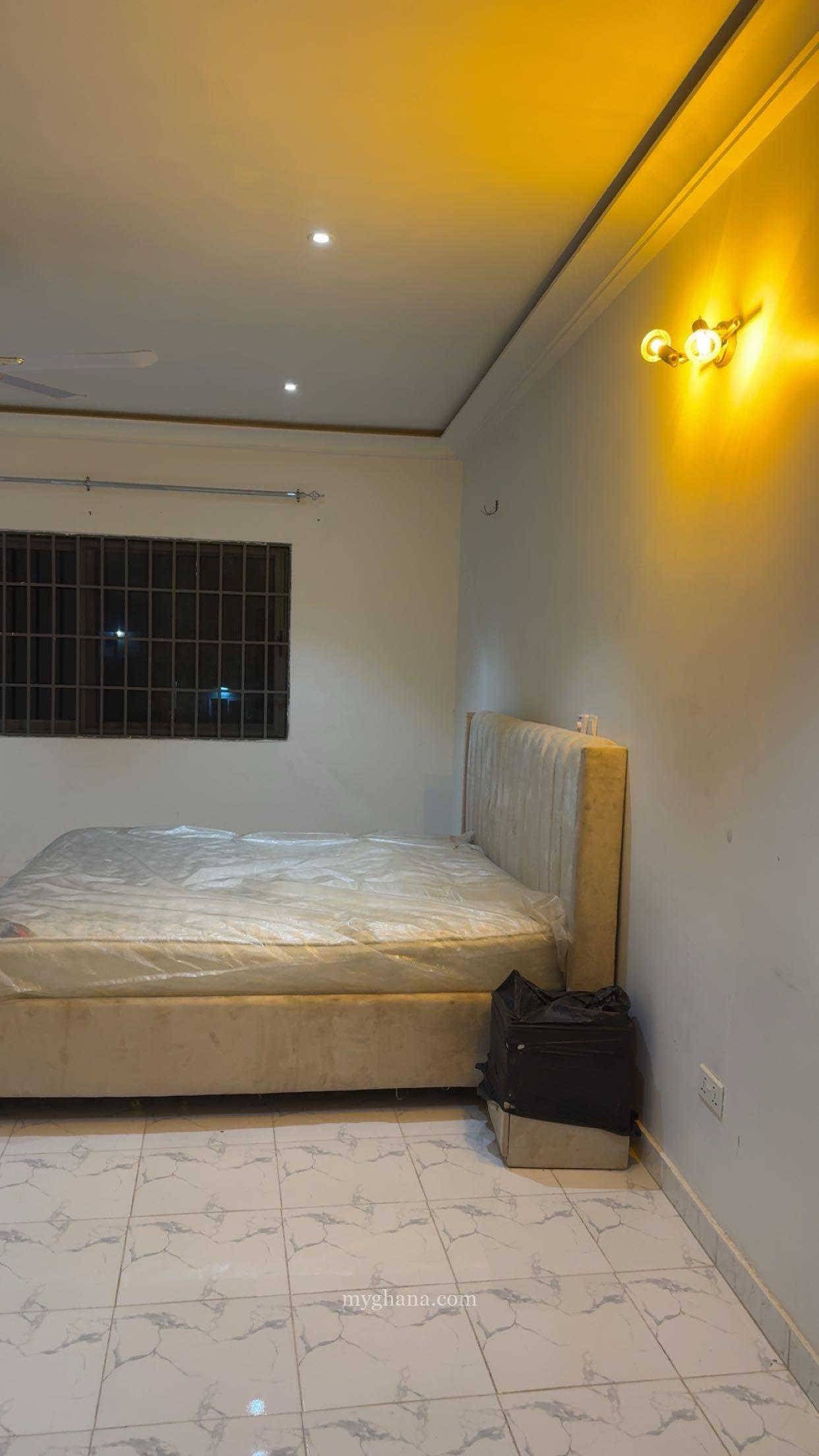 Furnished 8bdrm house in Asamoa’s property , Tetegu for sale