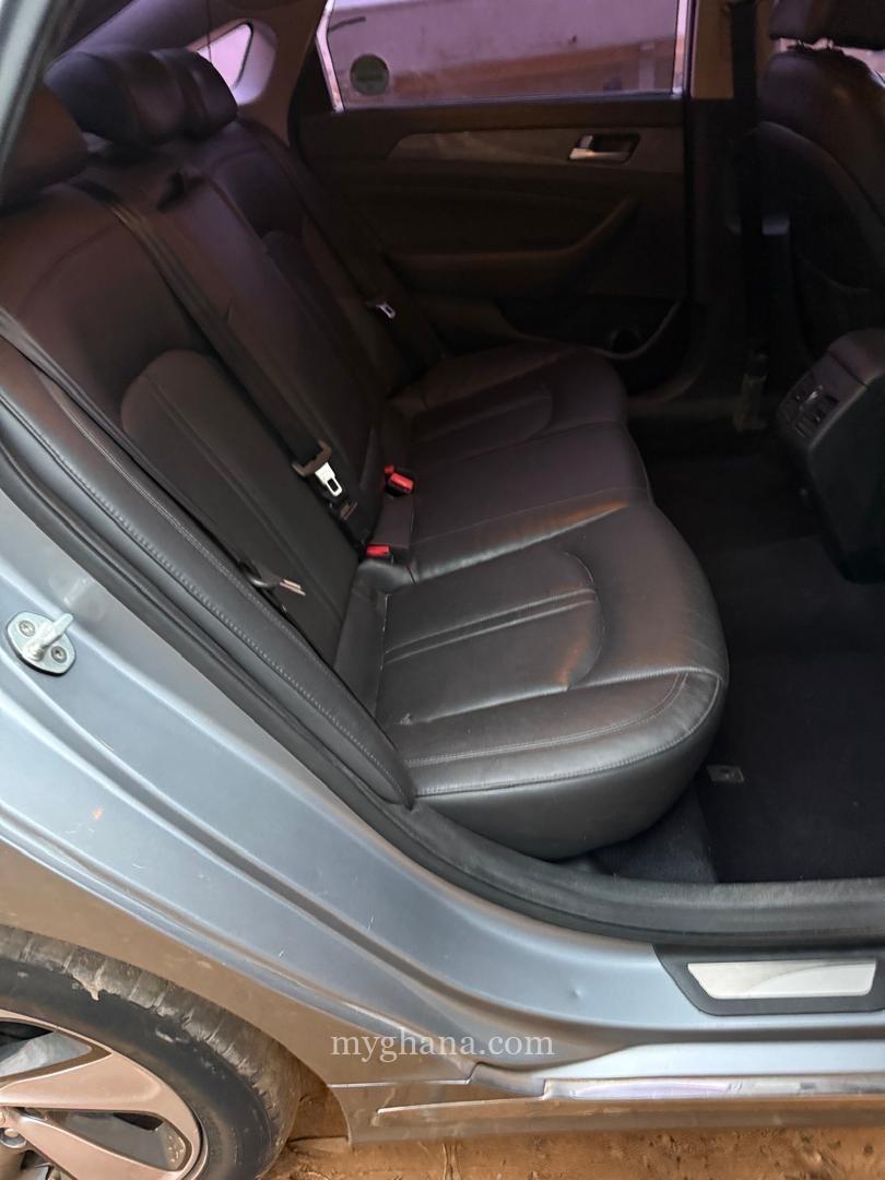 2016 Hyundai LF Sonata Hybrid S/KEY