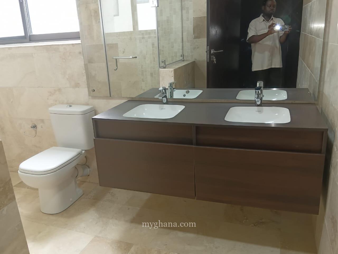 4 bedroom townhouse to let at Cantonments near the US Embassy, Accra