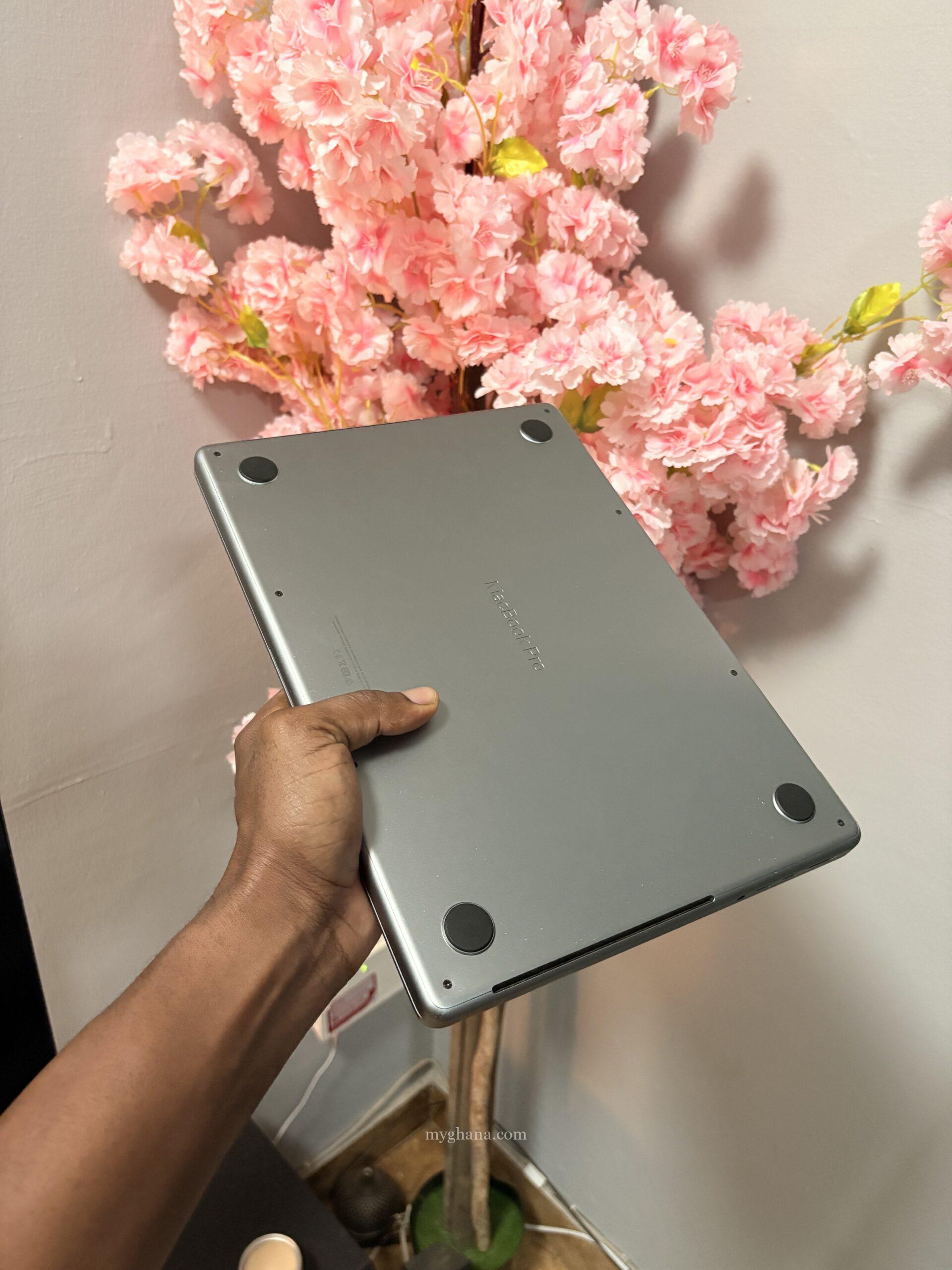 MacBook Pro 2021 M1 Pro chip