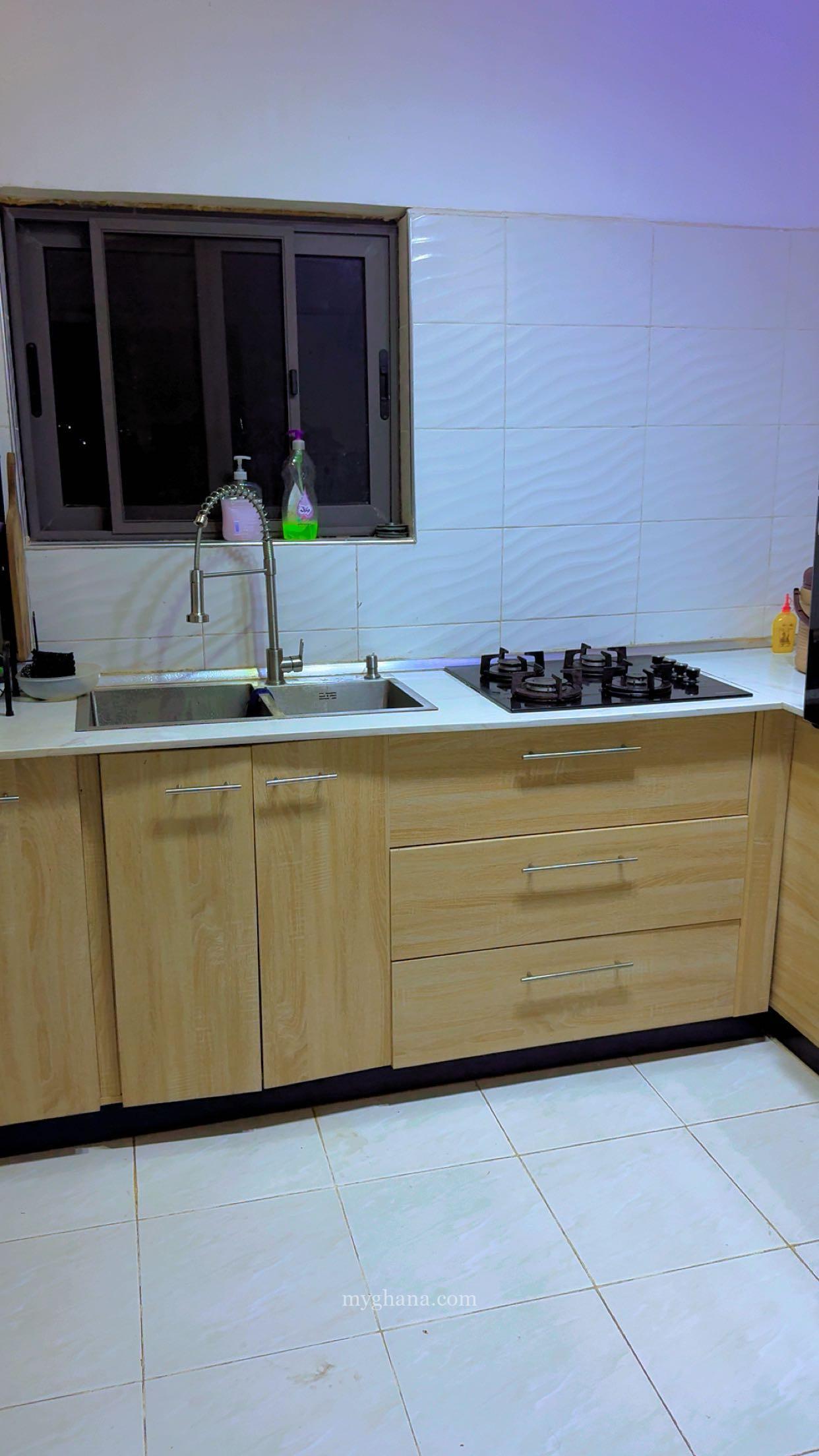 Furnished 8bdrm house in Asamoa’s property , Tetegu for sale